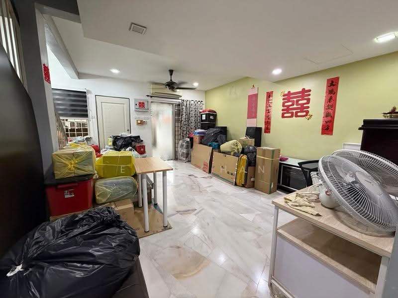 2-storey Terraced House for Sale in Bandar Baru Selayang Fasa 2a (Selayang) - Eliz Chan - Living Room - PropertyGuru.com.my