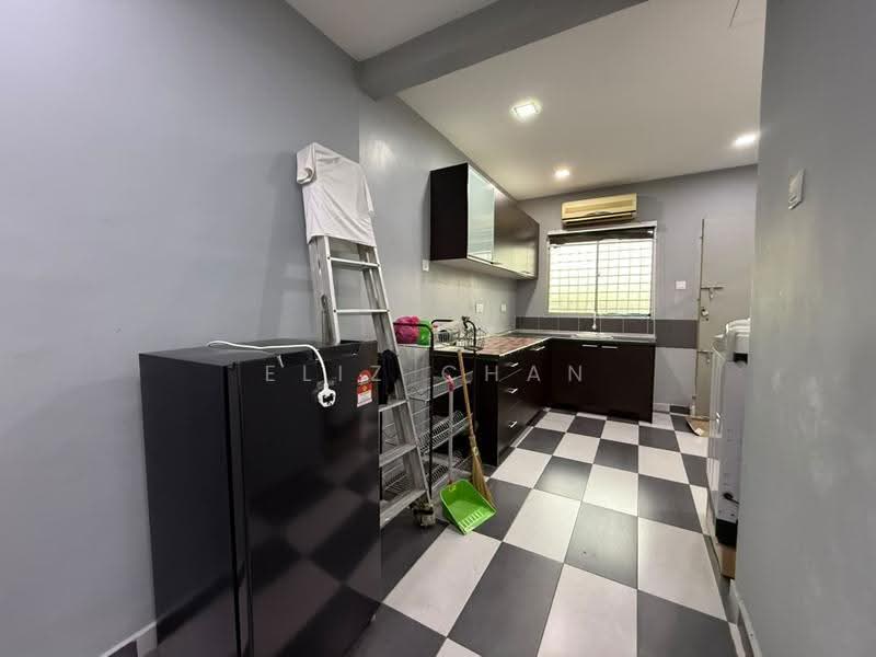 2-storey Terraced House for Sale in Bandar Baru Selayang Fasa 2a (Selayang) - Eliz Chan - Kitchen - PropertyGuru.com.my