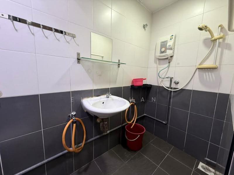 2-storey Terraced House for Sale in Bandar Baru Selayang Fasa 2a (Selayang) - Eliz Chan - Bathroom - PropertyGuru.com.my