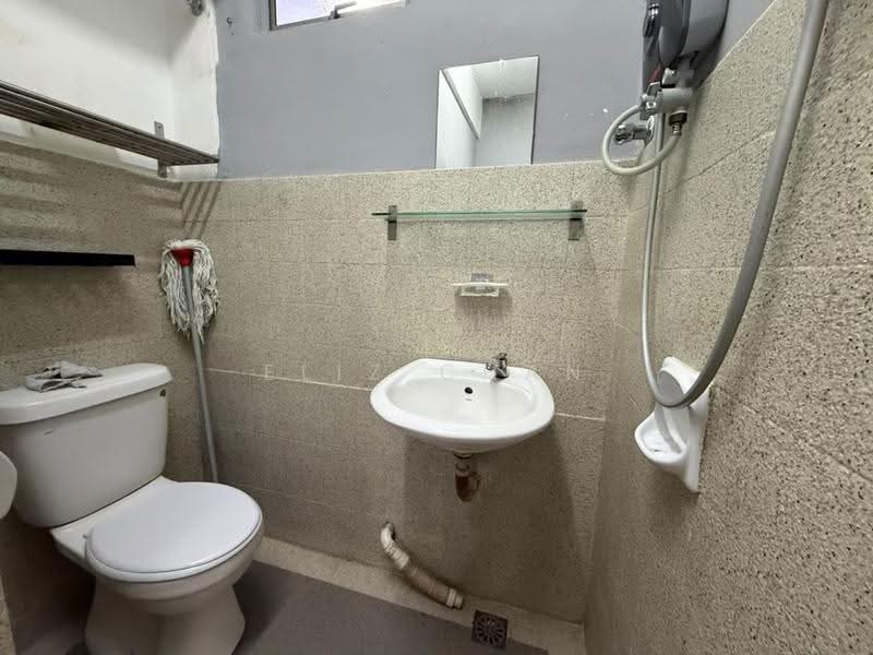 2-storey Terraced House for Sale in Bandar Baru Selayang Fasa 2a (Selayang) - Eliz Chan - Bathroom - PropertyGuru.com.my