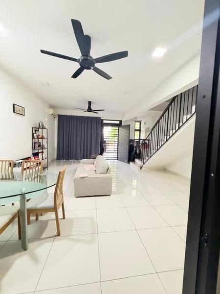 2-storey Terraced House for Rent in Elmina (Shah Alam) - Aida Ramli - Living Room - PropertyGuru.com.my