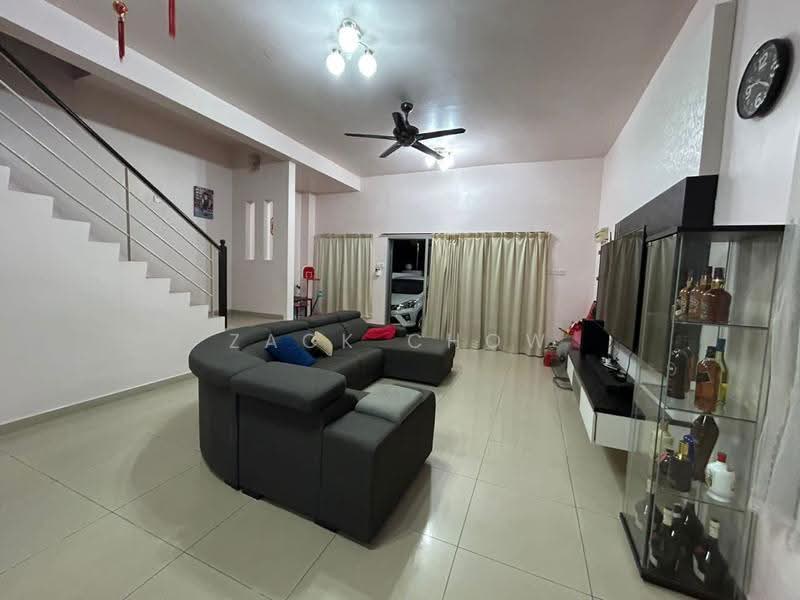 2-storey Terraced House for Sale in Ehsan Jaya (Johor Bahru) - Zack Chow - Living Room - PropertyGuru.com.my
