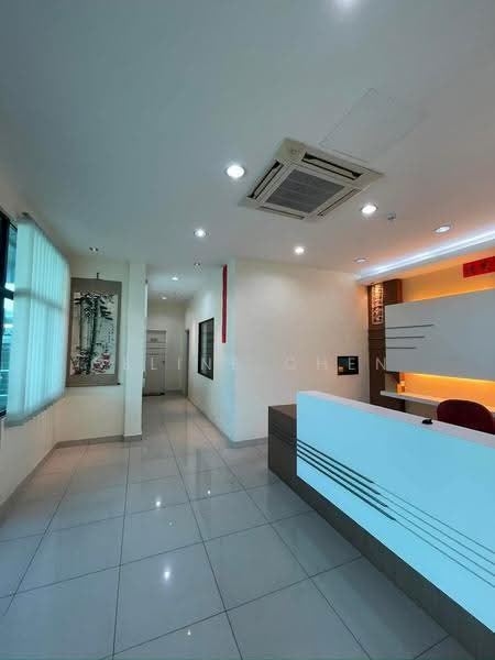 Gudang untuk Disewa di Klebang Besar (Klebang) - Celine Chen - Lobby - PropertyGuru.com.my
