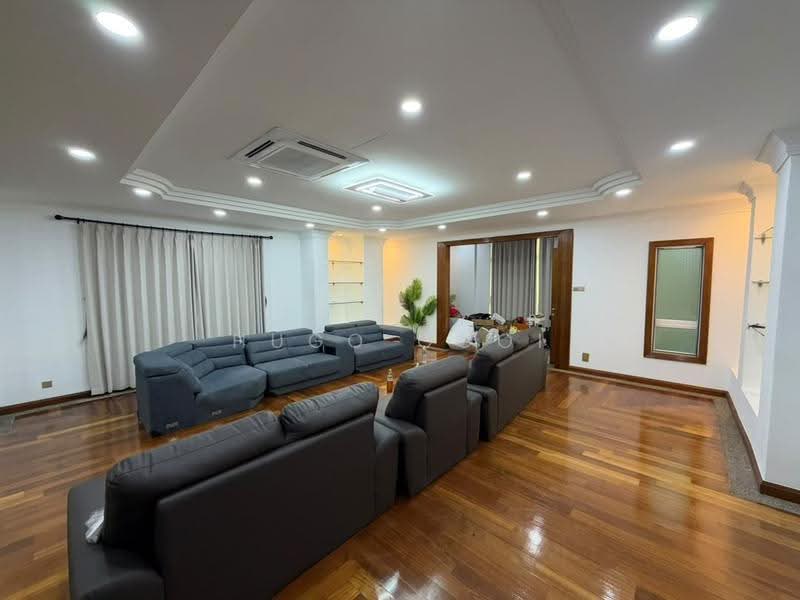 Bungalow House for Rent in Tropicana Golf (Tropicana) - Hugo Gooi - Living Room - PropertyGuru.com.my