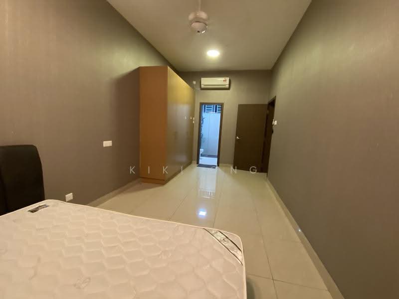 Kediaman Servis untuk Dijual di D'Secret Garden 2 (Pangsapuri Kempas Indah 2) - Kiki Ong - Bedroom - PropertyGuru.com.my