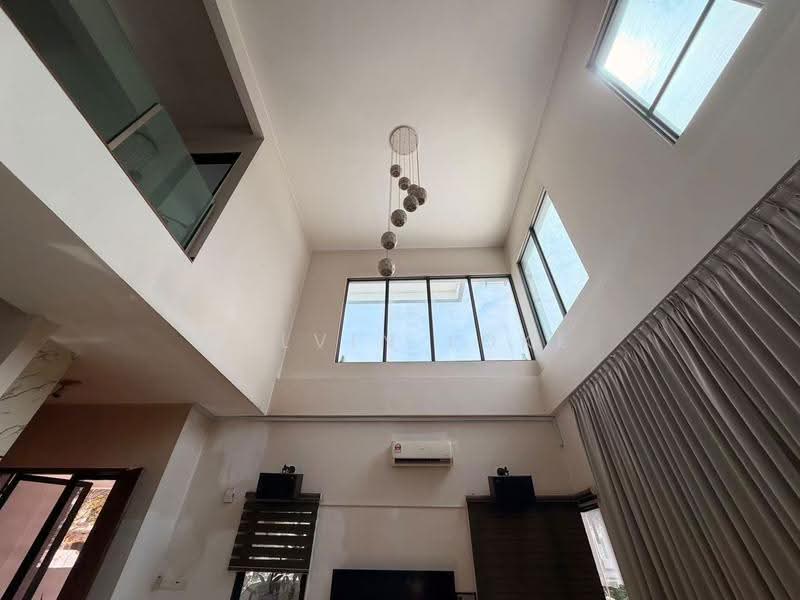 Semi-Detached House for Rent in Sri Petaling (Kuala Lumpur) - Calvin Loke - Living Room - PropertyGuru.com.my