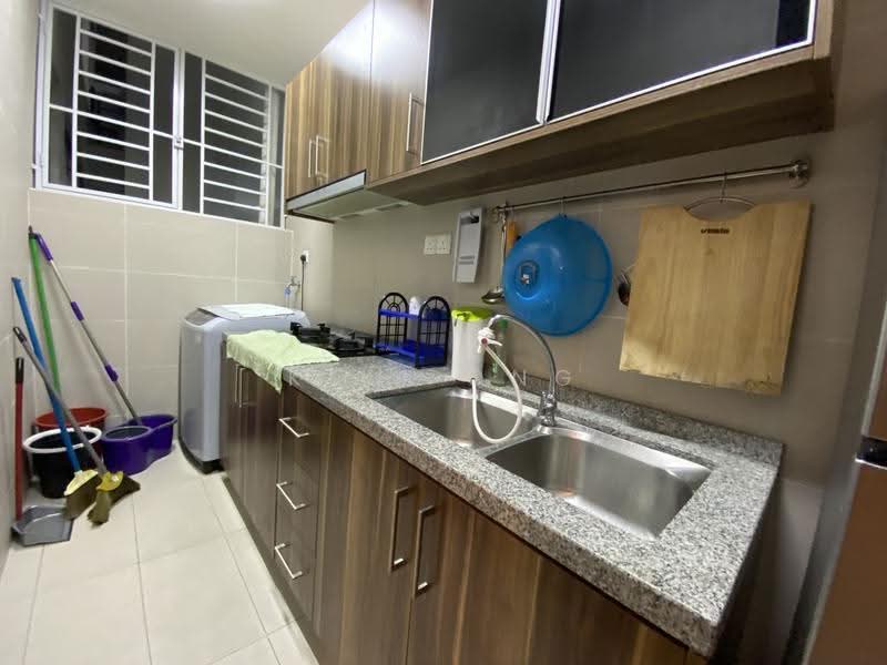 Kediaman Servis untuk Dijual di D'Secret Garden (Pangsapuri Kempas Indah) - Kiki Ong - Kitchen - PropertyGuru.com.my