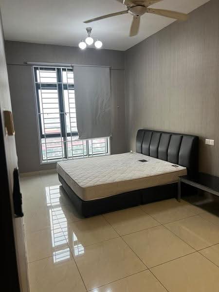 Kediaman Servis untuk Dijual di D'Secret Garden (Pangsapuri Kempas Indah) - Kiki Ong - Bedroom - PropertyGuru.com.my