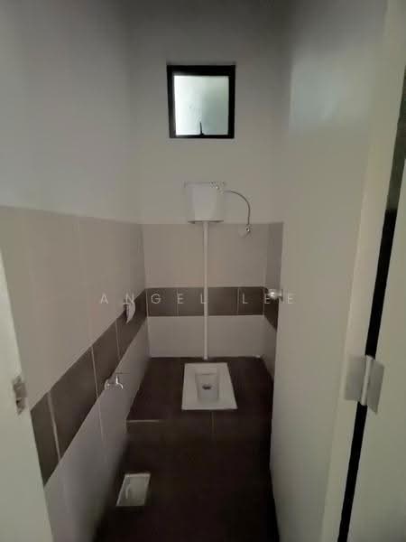 Kedai / Pejabat untuk Disewa di Taman Industri Jaya (Skudai) - Angel Lee - Bathroom - PropertyGuru.com.my