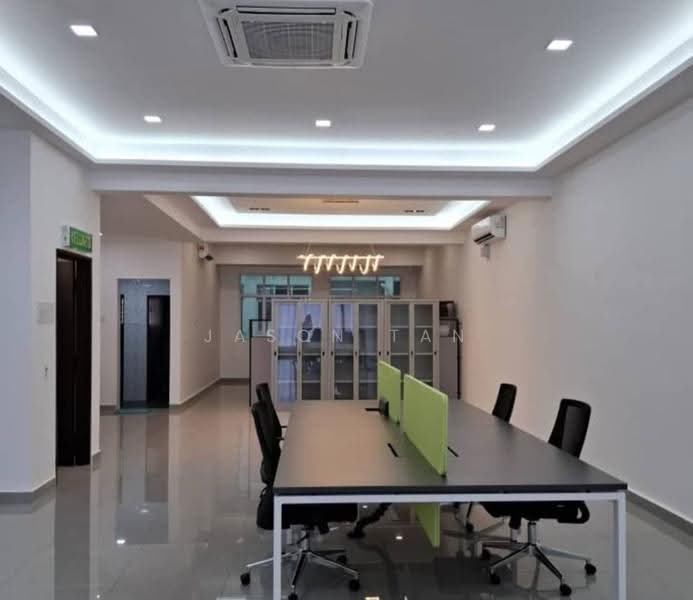Kedai untuk Disewa di Taman Equine (Seri Kembangan) - Jason Tan - Interior - PropertyGuru.com.my