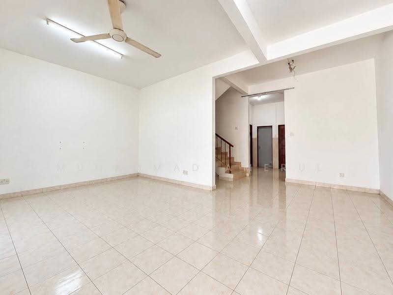 Terraced House for Sale in Klang (Selangor) - Muhammad Amerul - Living Room - PropertyGuru.com.my