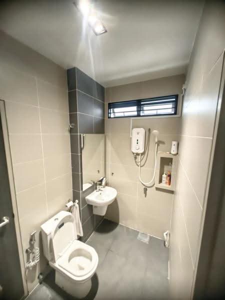 Rumah Teres 2-Tingkat untuk Disewa di Elmina Valley 1 (Shah Alam) - Kelvin Lian - Bathroom - PropertyGuru.com.my