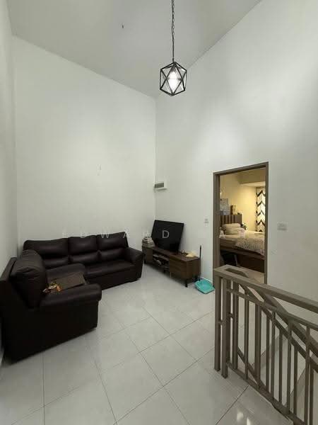 Rumah Teres 2-Tingkat untuk Dijual di Bandar Tiram (Ulu Tiram) - Edward Gan - Living Room - PropertyGuru.com.my