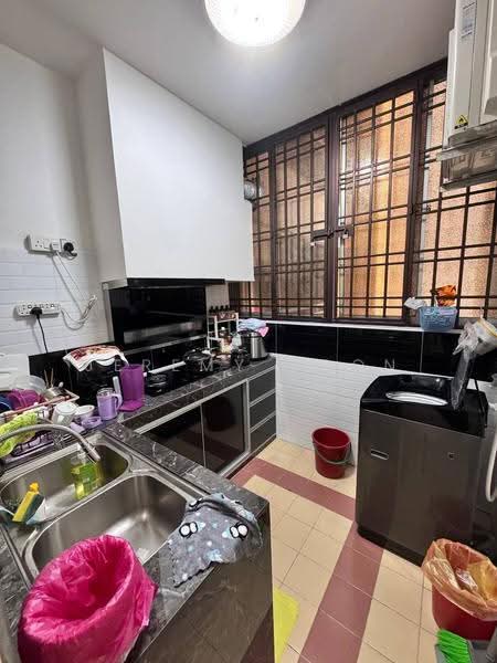 Pangsapuri untuk Disewa di Kipark Apartment - Jeremy Voon - Kitchen - PropertyGuru.com.my