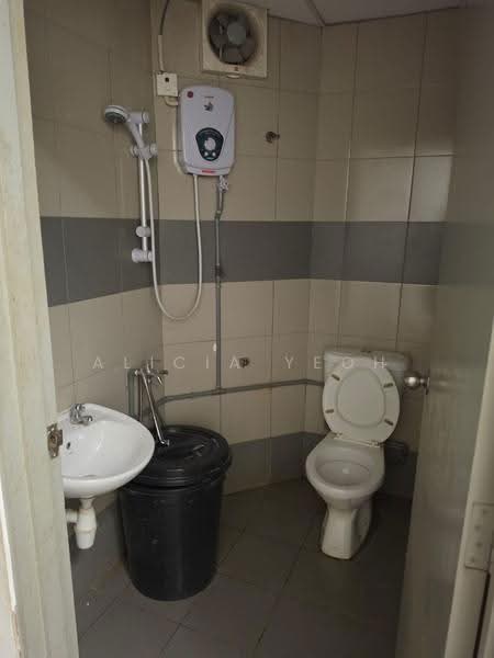 Office for Rent in Taman Melawati (Ulu Kelang) - Alicia Yeoh - Bathroom - PropertyGuru.com.my
