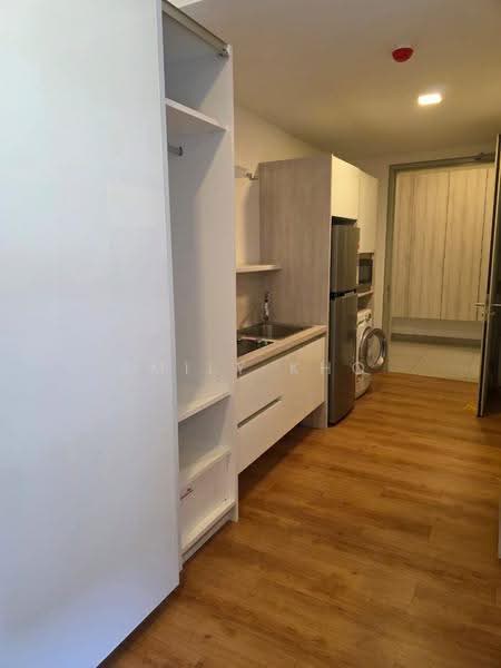 Service Residence for Sale at Utropolis Suites 2 - Emily Kho - Kitchen - PropertyGuru.com.my