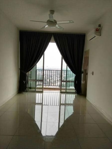 Kediaman Servis untuk Dijual di Greenfield Regency - Yvonne Lim - Living Room - PropertyGuru.com.my