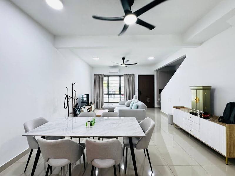 2-storey Terraced House for Sale in Kajang 2 (Kajang) - Zulhilmi Zakaria - Living Room - PropertyGuru.com.my