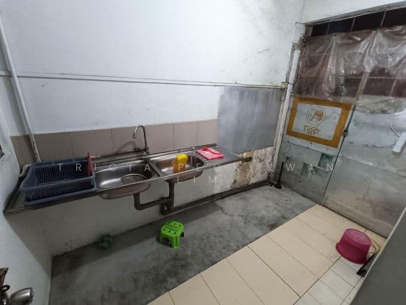 Rumah Teres 2-Tingkat untuk Disewa di Bandar Utama 1 (Bandar Utama) - Tricia Peck Kwan Lim - Kitchen - PropertyGuru.com.my