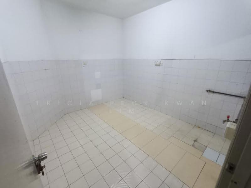 Rumah Teres 2-Tingkat untuk Disewa di Bandar Utama 1 (Bandar Utama) - Tricia Peck Kwan Lim - Kitchen - PropertyGuru.com.my