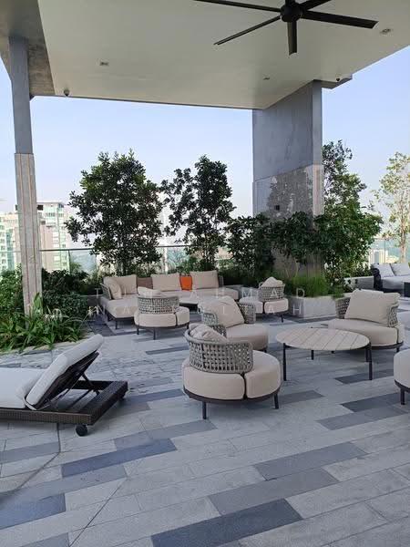 Sky Lounge