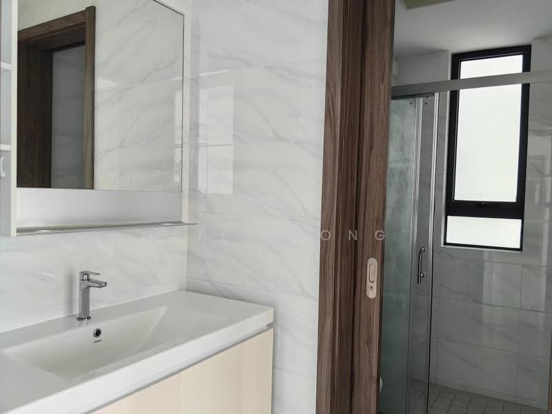 Apartment for Sale at Starview Bay @ Forest City - Ester Wong - Bathroom - PropertyGuru.com.my