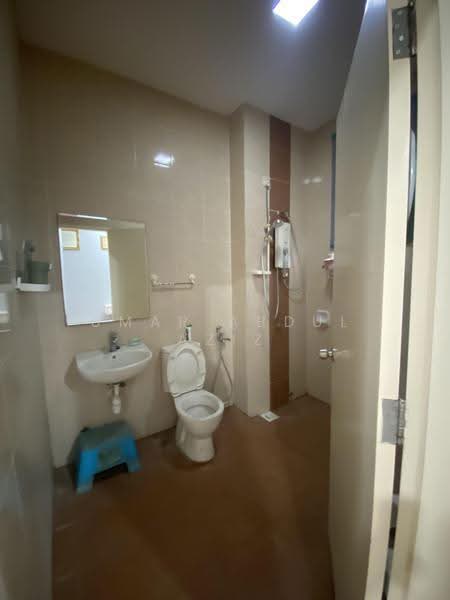 2-storey Terraced House for Sale in Taman Puncak Saujana (Kajang) - Umar Abdul Aziz - Bathroom - PropertyGuru.com.my