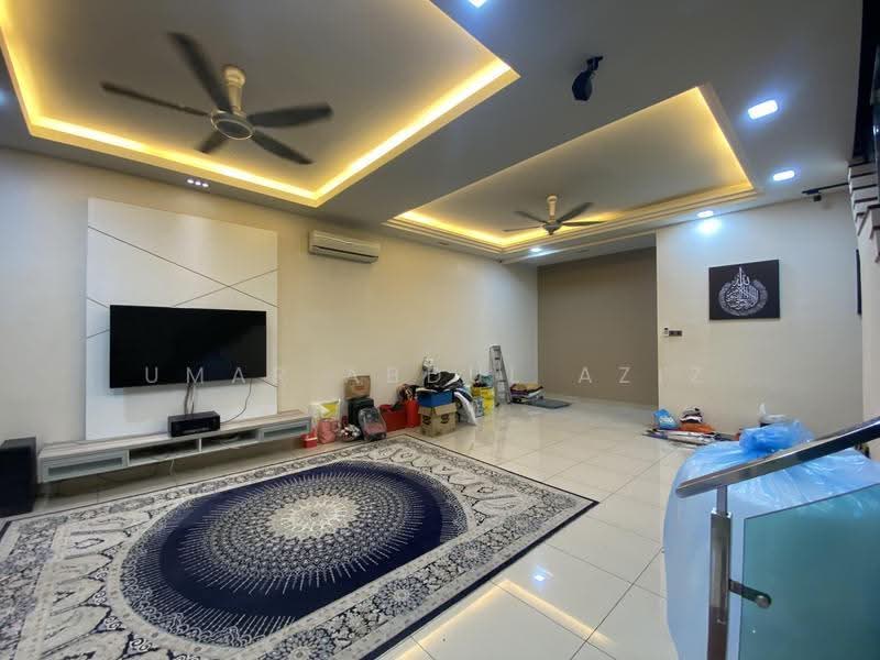 2-storey Terraced House for Sale in Taman Puncak Saujana (Kajang) - Umar Abdul Aziz - Living Room - PropertyGuru.com.my