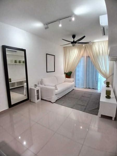 Kondominium untuk Disewa di M Arisa - Ms Goh . - Living Room - PropertyGuru.com.my