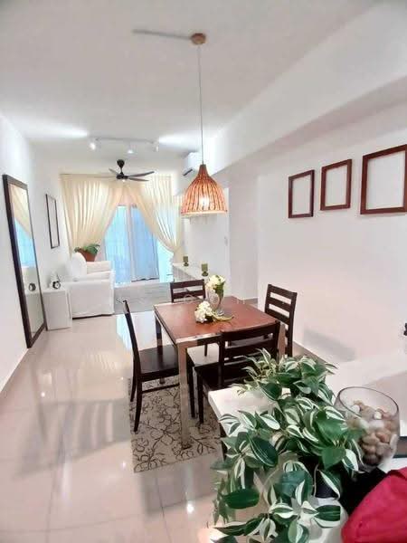 Kondominium untuk Disewa di M Arisa - Ms Goh . - Living Room - PropertyGuru.com.my