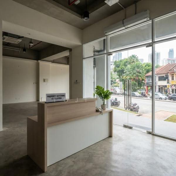Retail Space for Sale in Ampang (Kuala Lumpur) - Toji Ng - Entrance - PropertyGuru.com.my