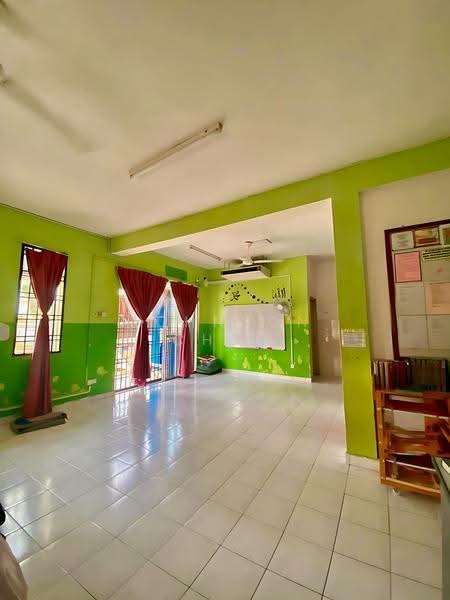2-storey Terraced House for Sale in Bandar Putra Kulai (Kulai) - Johnson Chen - Interior - PropertyGuru.com.my