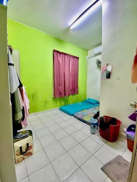 2-storey Terraced House for Sale in Bandar Putra Kulai (Kulai) - Johnson Chen - Bedroom - PropertyGuru.com.my