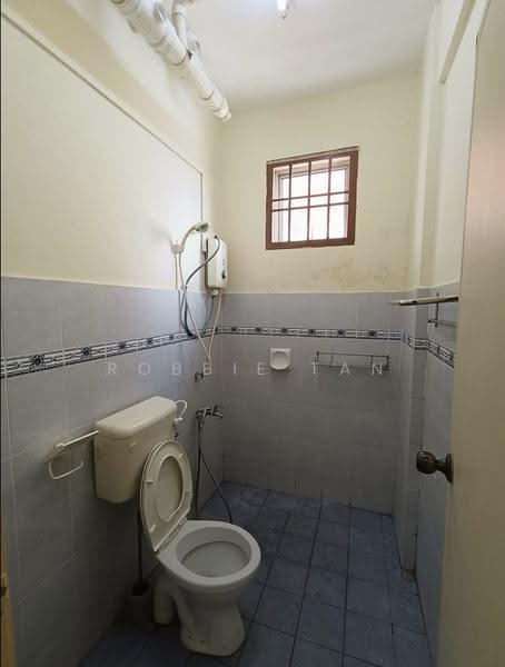Apartment for Rent at Villa Bestari Apartment - Robbie Tan - Bathroom - PropertyGuru.com.my