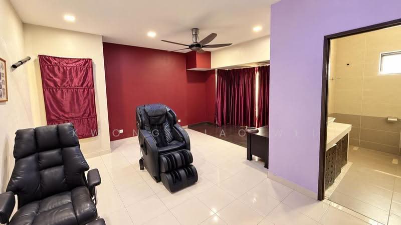Semi-Detached House for Sale in Kipark Sri Utara (Batu) - Kwong Xiao Wei - Living Room - PropertyGuru.com.my
