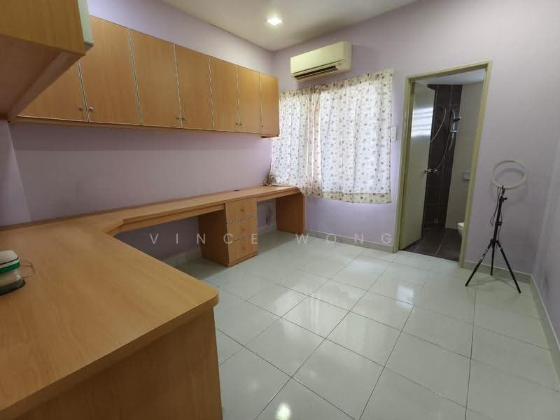 2.5-storey Terraced House for Sale in Taman Putra Prima (Puchong) - Vince Wong - Study - PropertyGuru.com.my