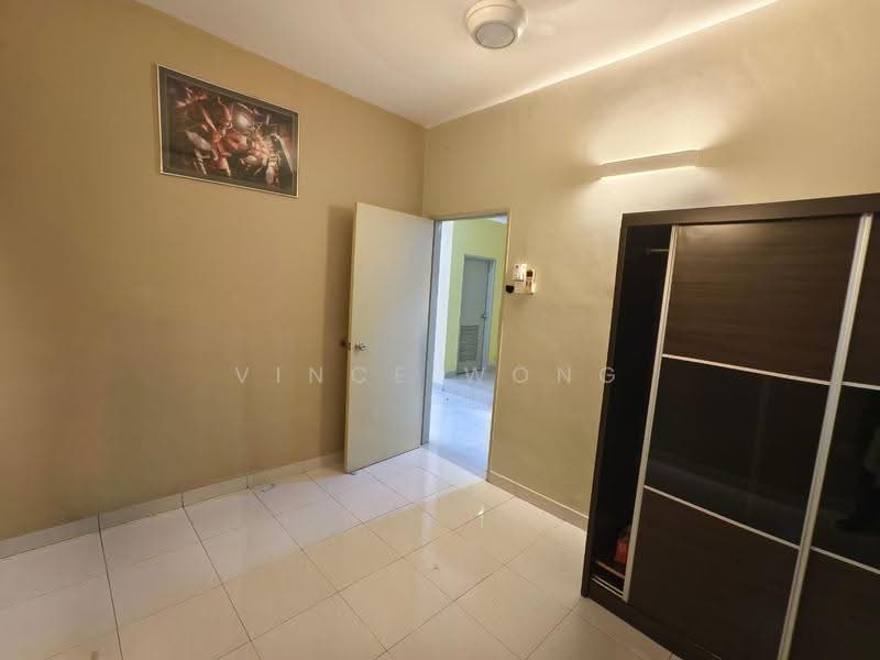 2.5-storey Terraced House for Sale in Taman Putra Prima (Puchong) - Vince Wong - Bedroom - PropertyGuru.com.my