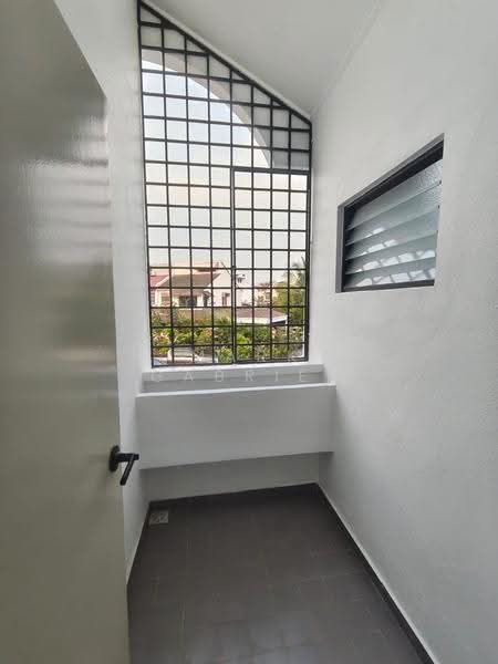 Rumah Teres 2-Tingkat untuk Disewa di SS19 (Subang Jaya) - Mark Gabriel - Balcony - PropertyGuru.com.my