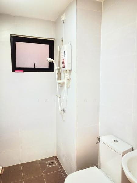 Kondominium untuk Disewa di Sk One Residence - Jane Loo - Bathroom - PropertyGuru.com.my