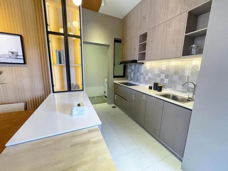 Pangsapuri untuk Dijual di Kayana Heights @ Ayuria Place, Alamesra - Venice Lau - Kitchen - PropertyGuru.com.my