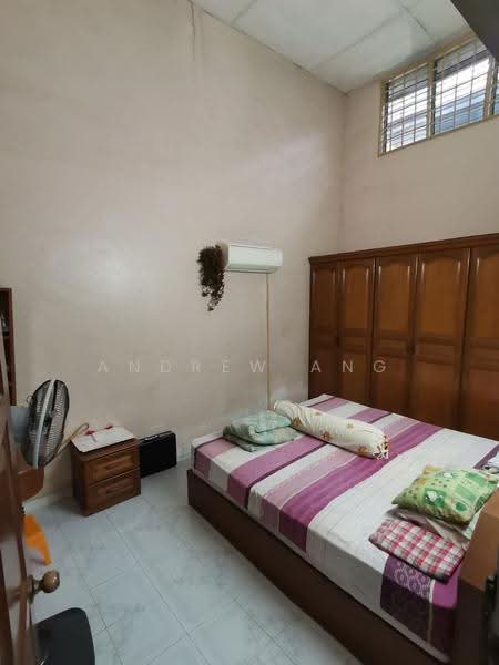 1-storey Terraced House for Sale in Taman Meru (Klang) - Andrew Ang - Bedroom - PropertyGuru.com.my