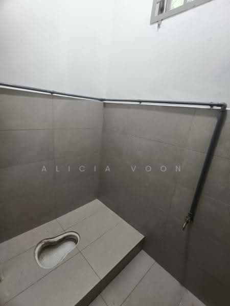 Kedai / Pejabat untuk Disewa di Taman Setia Indah (Tebrau) - Alicia Voon - Bathroom - PropertyGuru.com.my