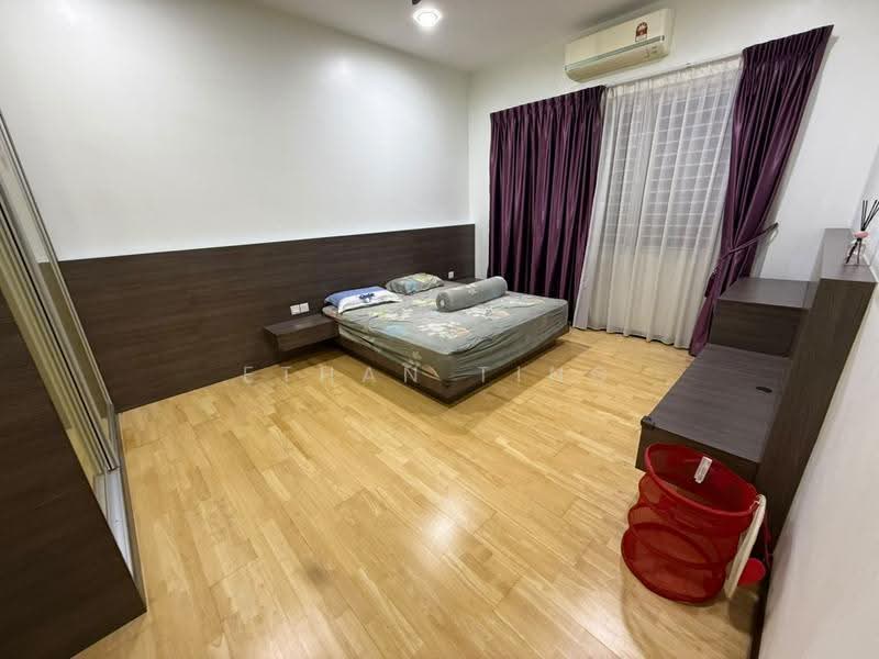 2.5-storey Terraced House for Sale in Bandar Bukit Raja (Klang) - Ethan Ting - Bedroom - PropertyGuru.com.my