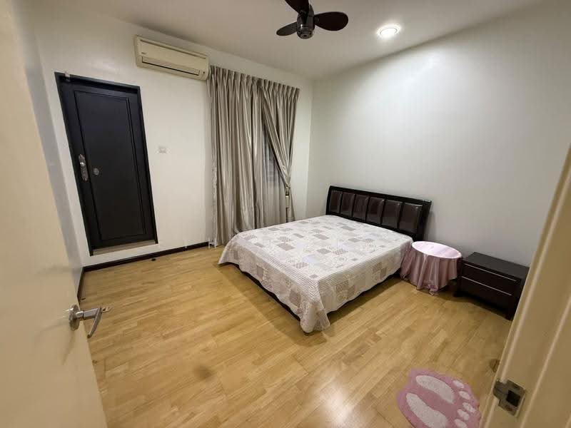 2.5-storey Terraced House for Sale in Bandar Bukit Raja (Klang) - Ethan Ting - Bedroom - PropertyGuru.com.my