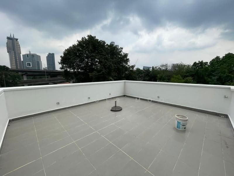 Rumah Banglo untuk Disewa di KLCC (KL City Centre) - Jagger Moo - Roof - PropertyGuru.com.my