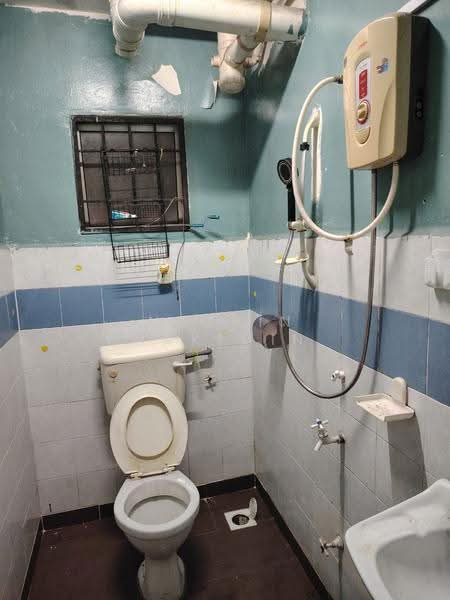 Apartment for Sale at Flora Damansara Apartment - Nazrin Hakimin - Bathroom - PropertyGuru.com.my