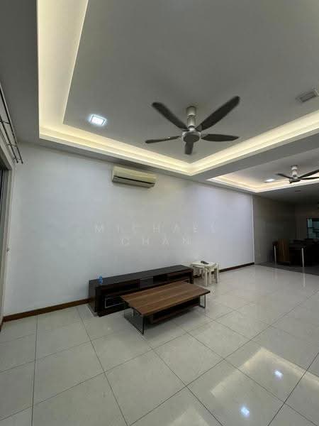 3-storey Terraced House for Sale in Puchong (Selangor) - Michael Chan - Living Room - PropertyGuru.com.my