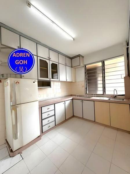 Flat for Rent at Taman Lip Sin Block 1, 3 & 5 - Adren Goh - Kitchen - PropertyGuru.com.my