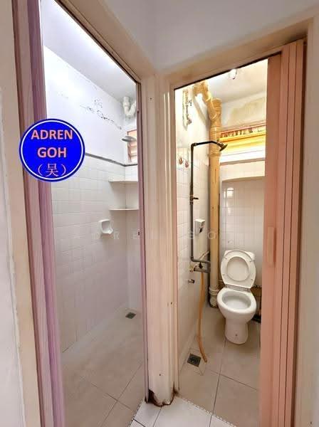 Flat for Rent at Taman Lip Sin Block 1, 3 & 5 - Adren Goh - Bathroom - PropertyGuru.com.my