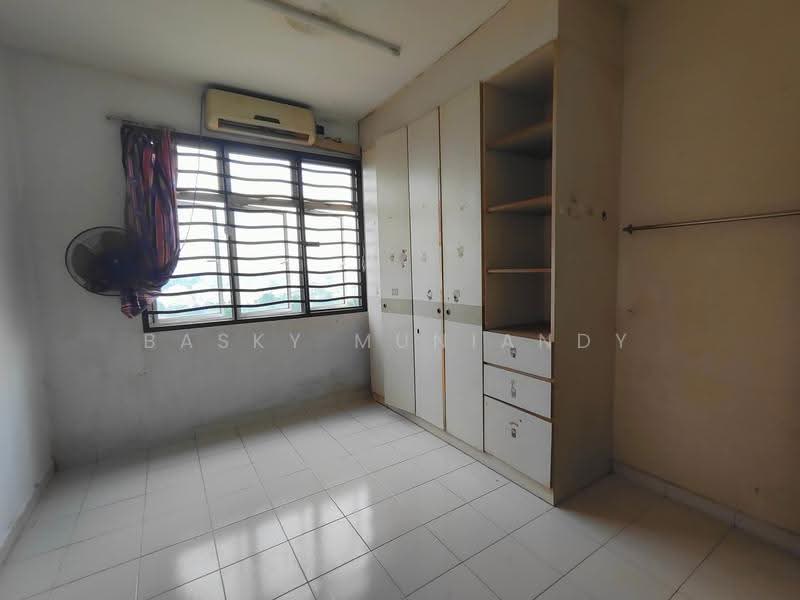 Pangsapuri untuk Disewa di Villa Krystal @ Bandar Selesa Jaya - Basky Muniandy - Bedroom - PropertyGuru.com.my